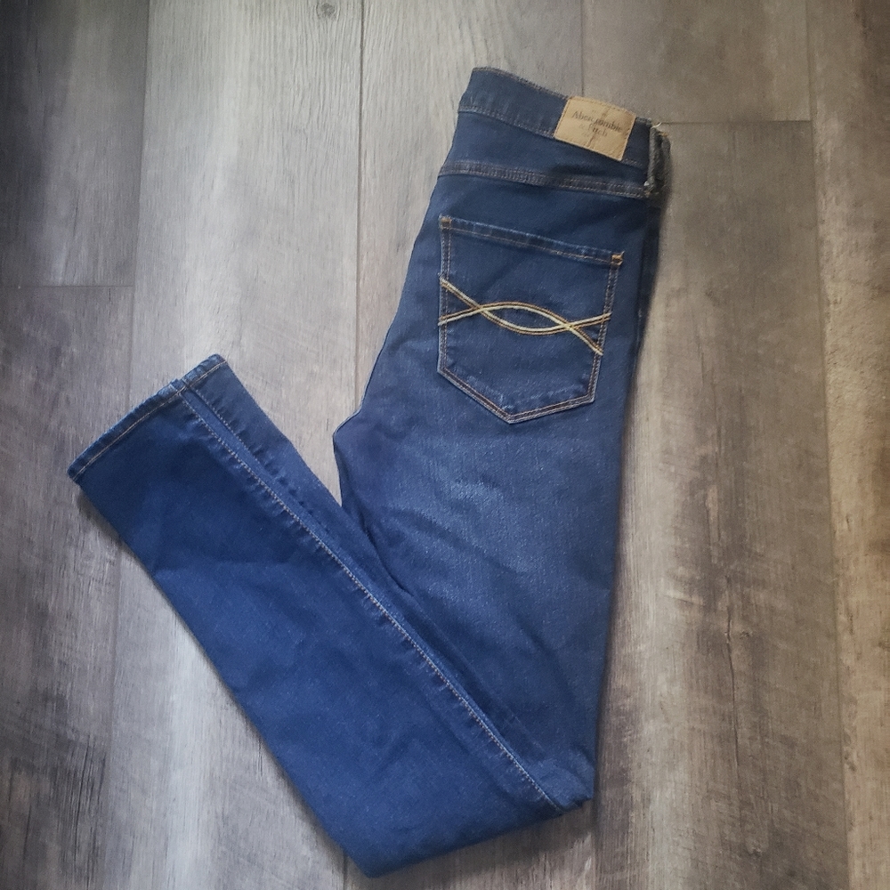 Abercrombie and Fitch girls jeans size 26 super skinny high rise